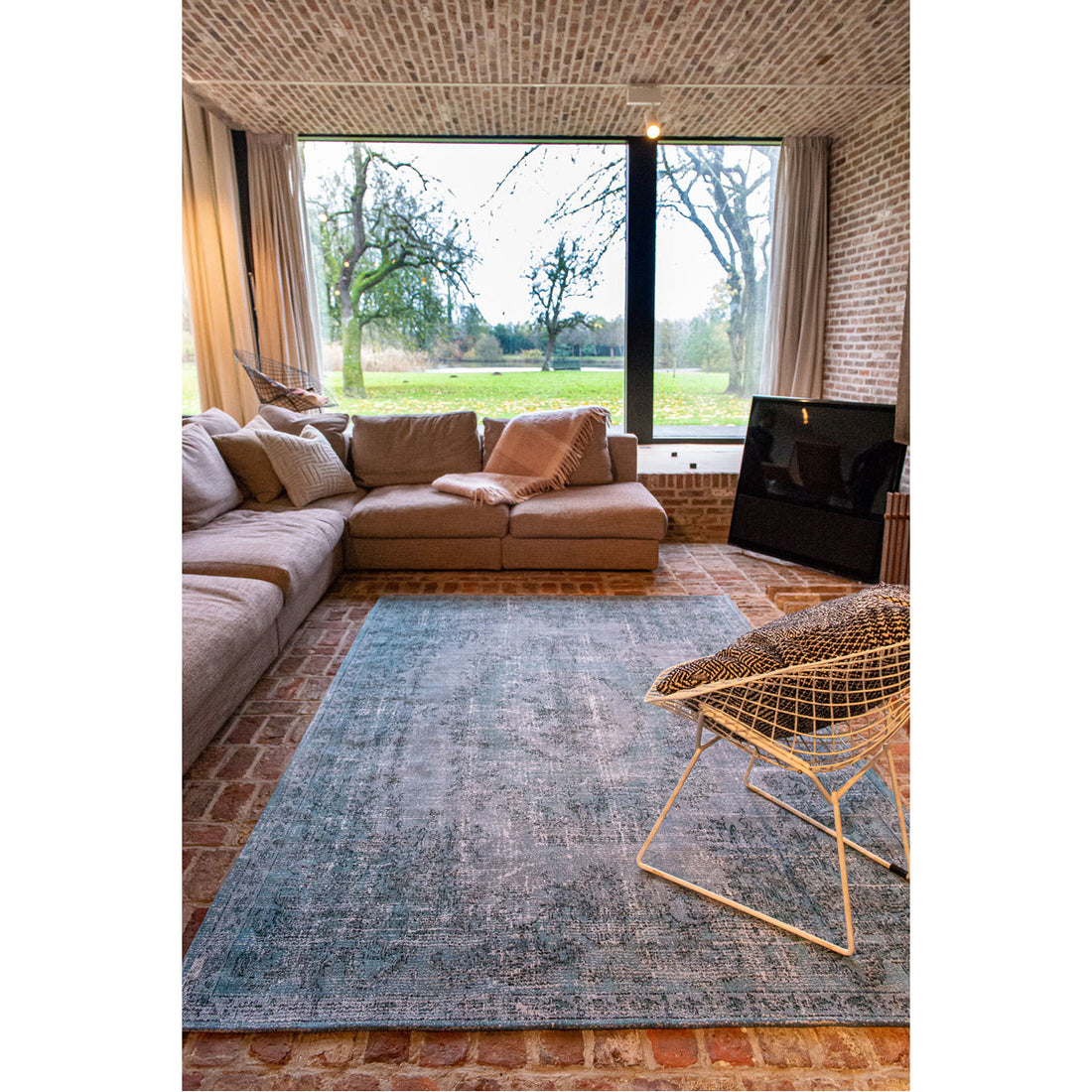 Louis de Poortere Palazzo Da Mosto 9140 Dandolo Blue Rug