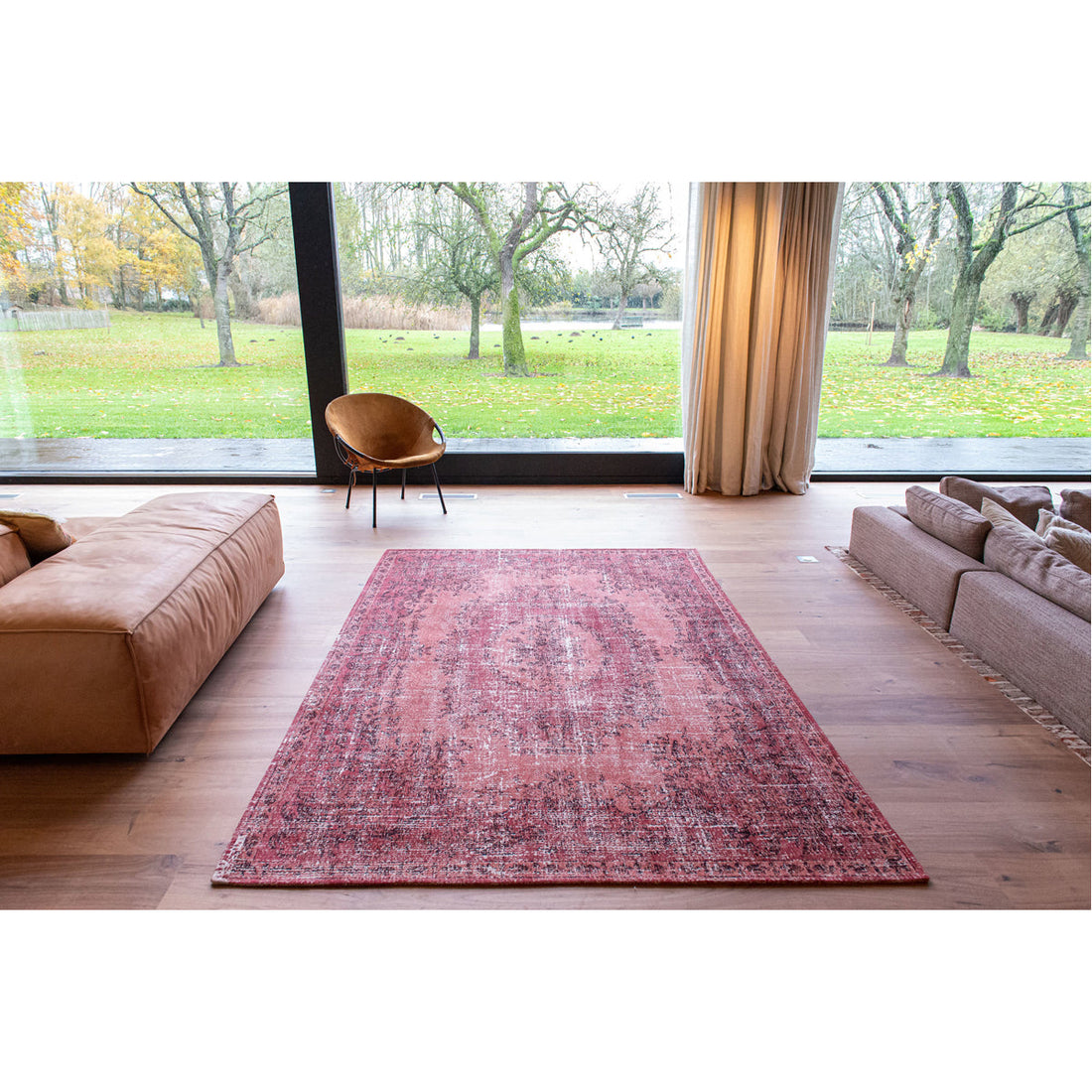 Louis de Poortere Palazzo Da Mosto 9141 Borgia Red Rug