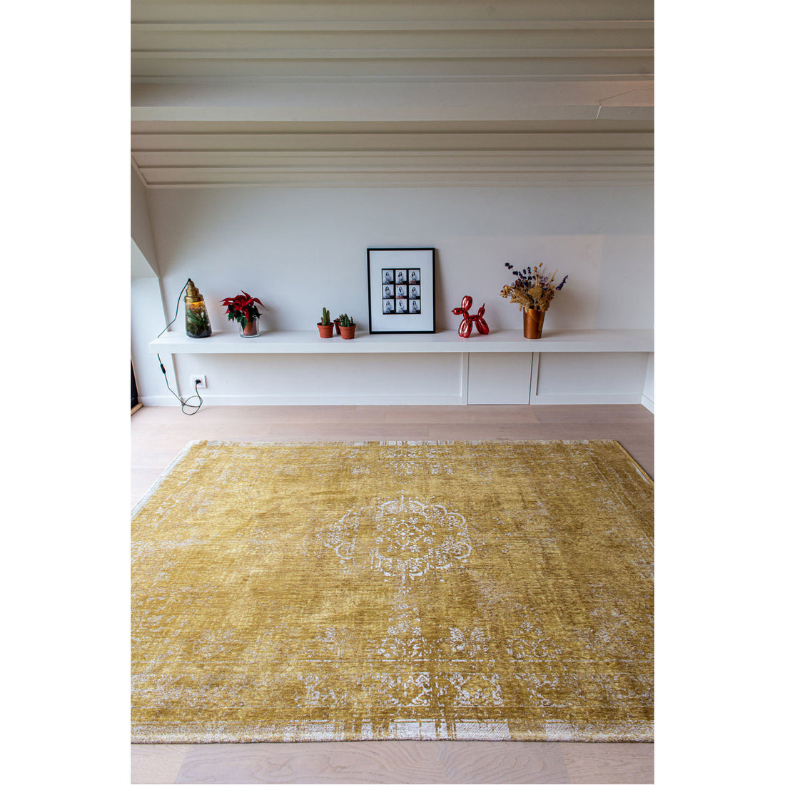 Louis de Poortere Fading World Medallion 9145 Spring Moss Rug