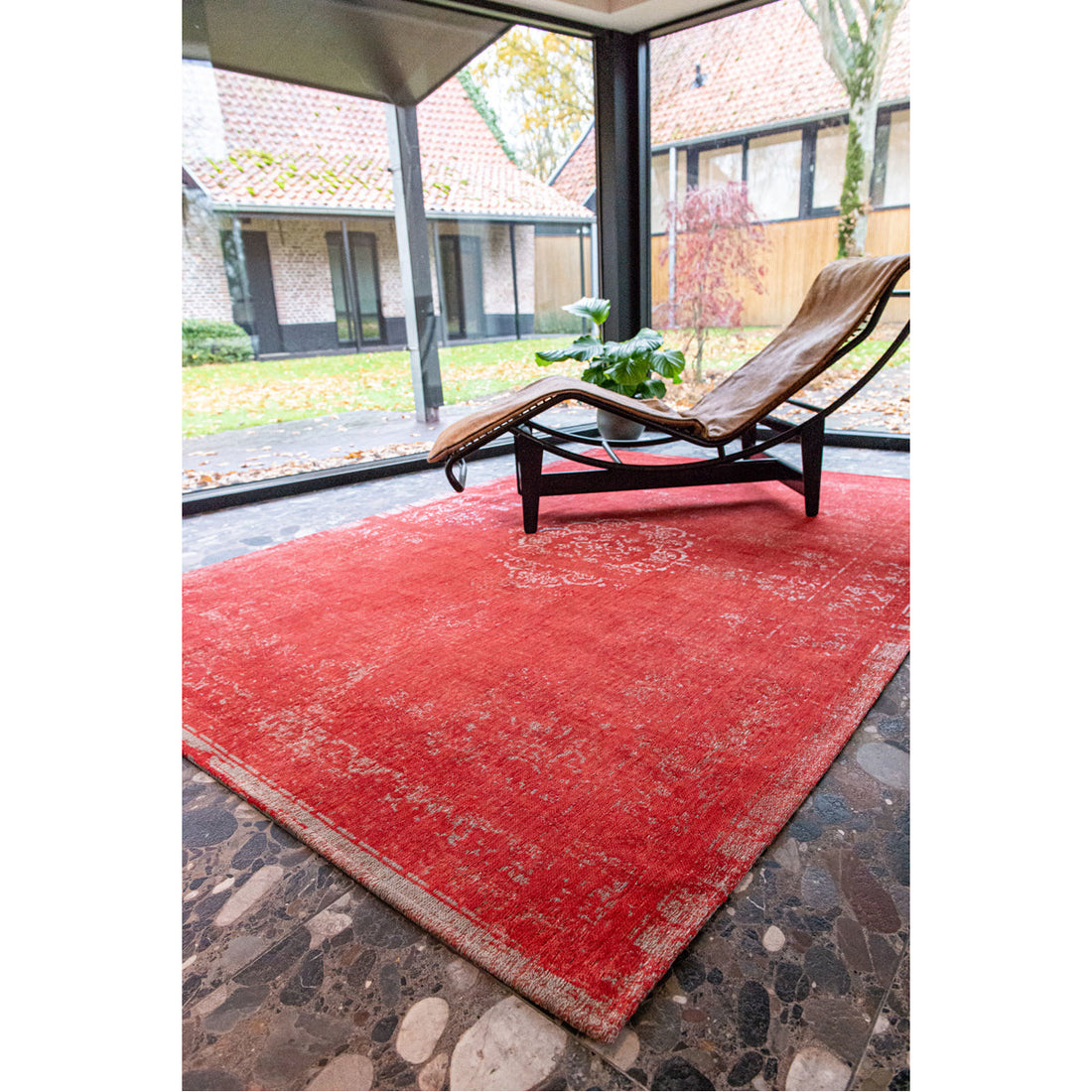 Louis de Poortere Fading World Medallion 9147 Cherry Rug