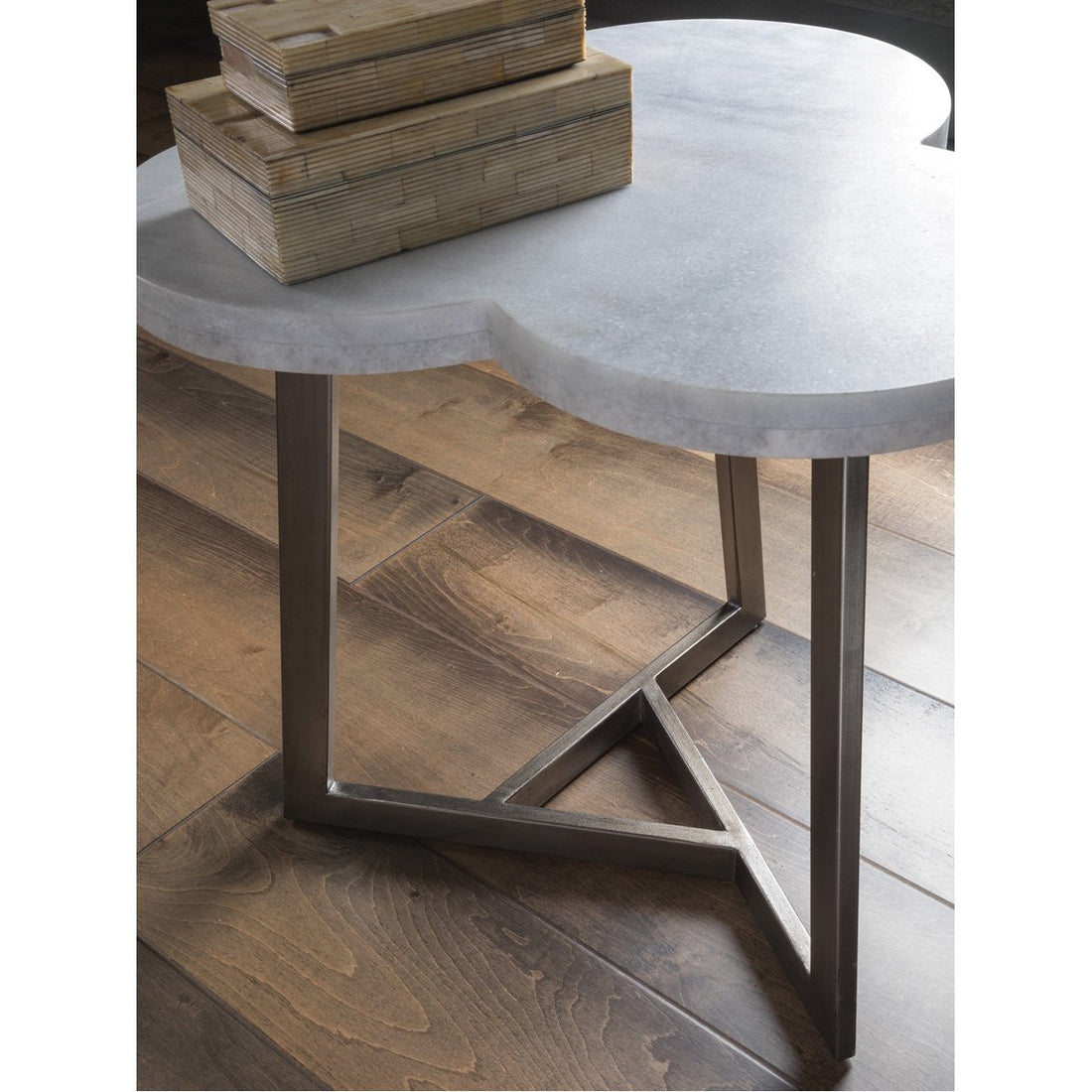 Artistica Home Aristo Clover End Table