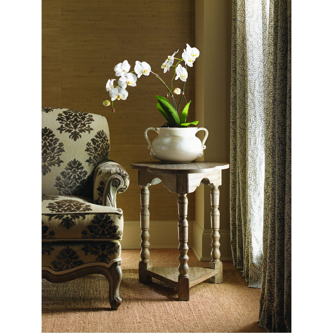 Lexington Twilight Bay Bailey Chairside Table