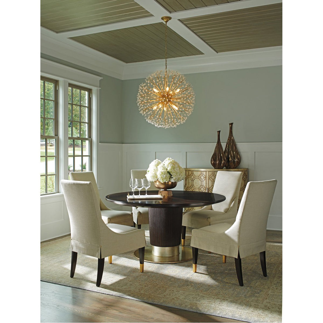 Lexington Carlyle Waldorf Round Dining Table