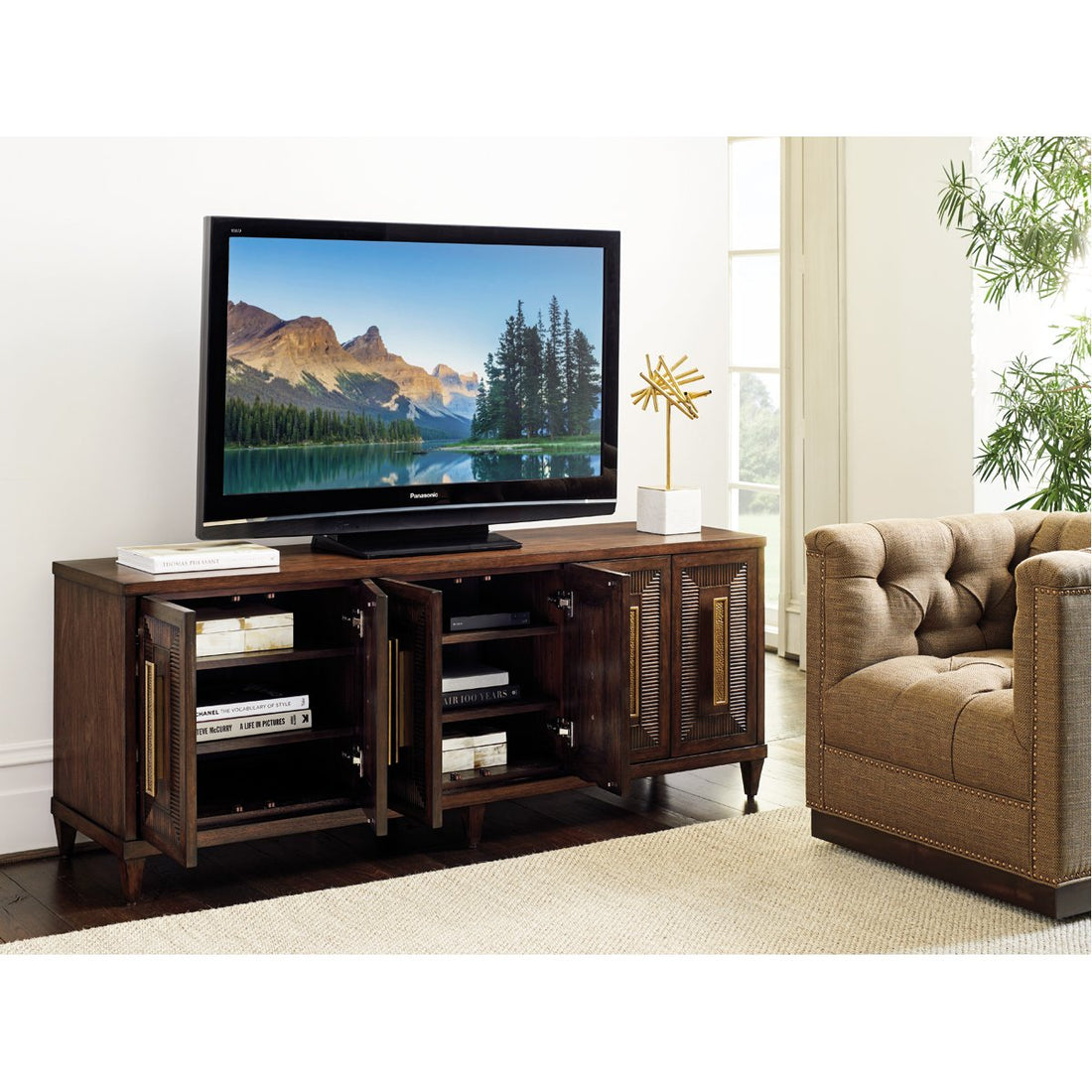 Lexington Silverado Modesto Media Console