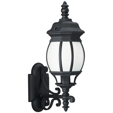 Sea Gull Lighting Wynfield Traditional One Light Outdoor Wall Lantern