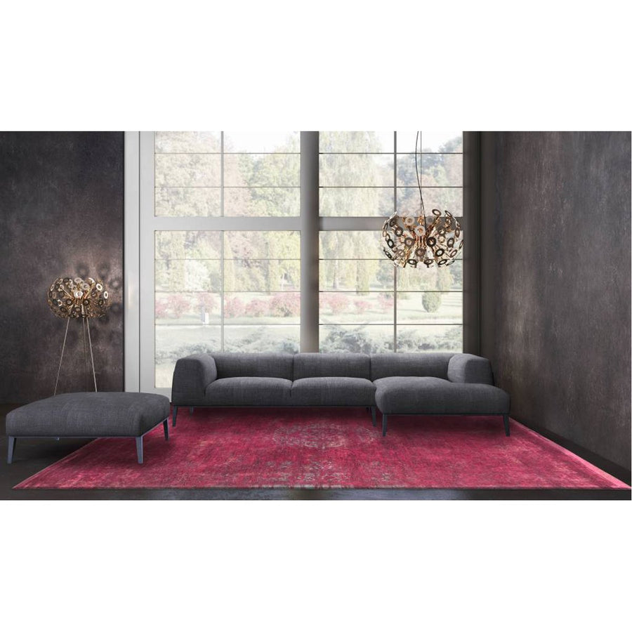 Louis de Poortere Fading World Medaillon 8260 Scarlet Rug