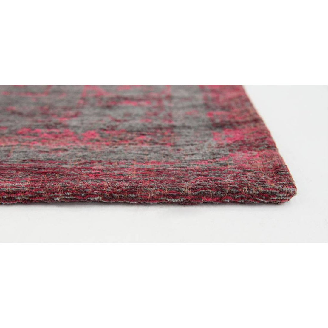 Louis de Poortere Fading World Medaillon 8261 Pink Flash Rug