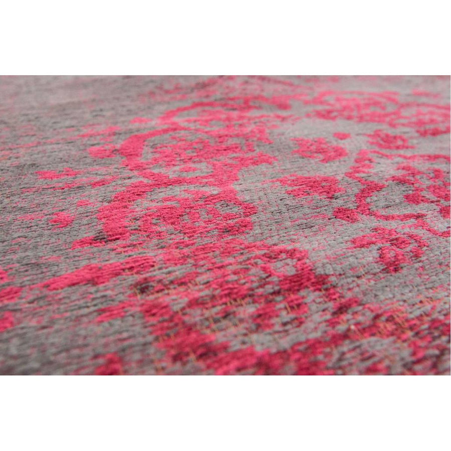 Louis de Poortere Fading World Medaillon 8261 Pink Flash Rug