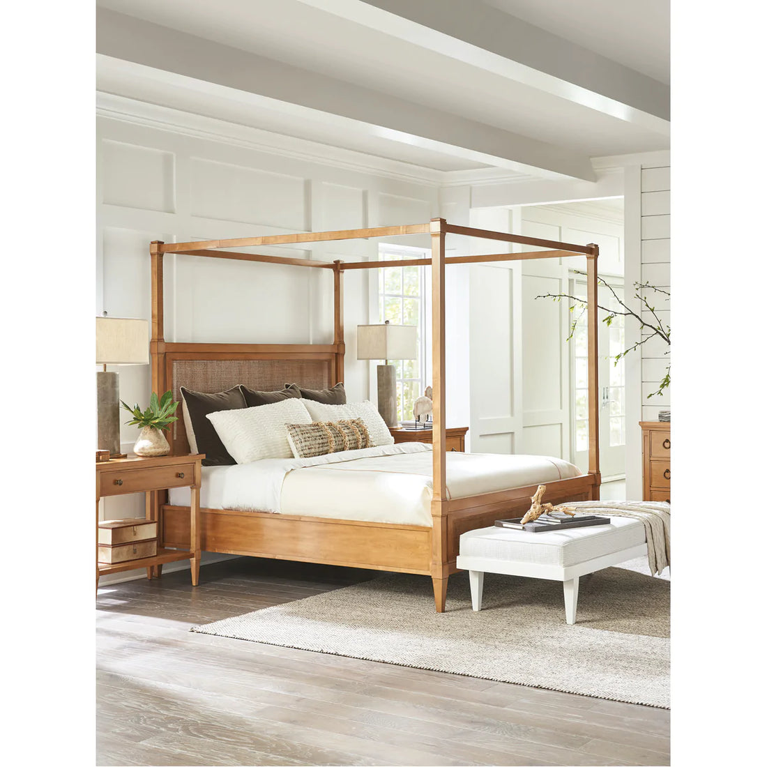 Lexington Barclay Butera Laguna Strand Poster Bed - King