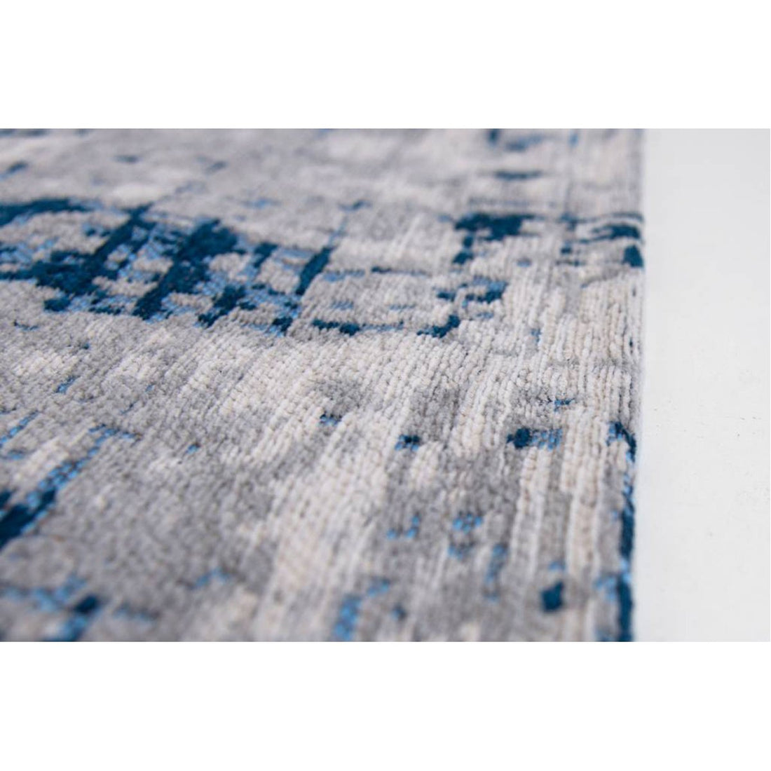 Louis de Poortere Mad Men Griff 8421 Bronx Azurite Rug