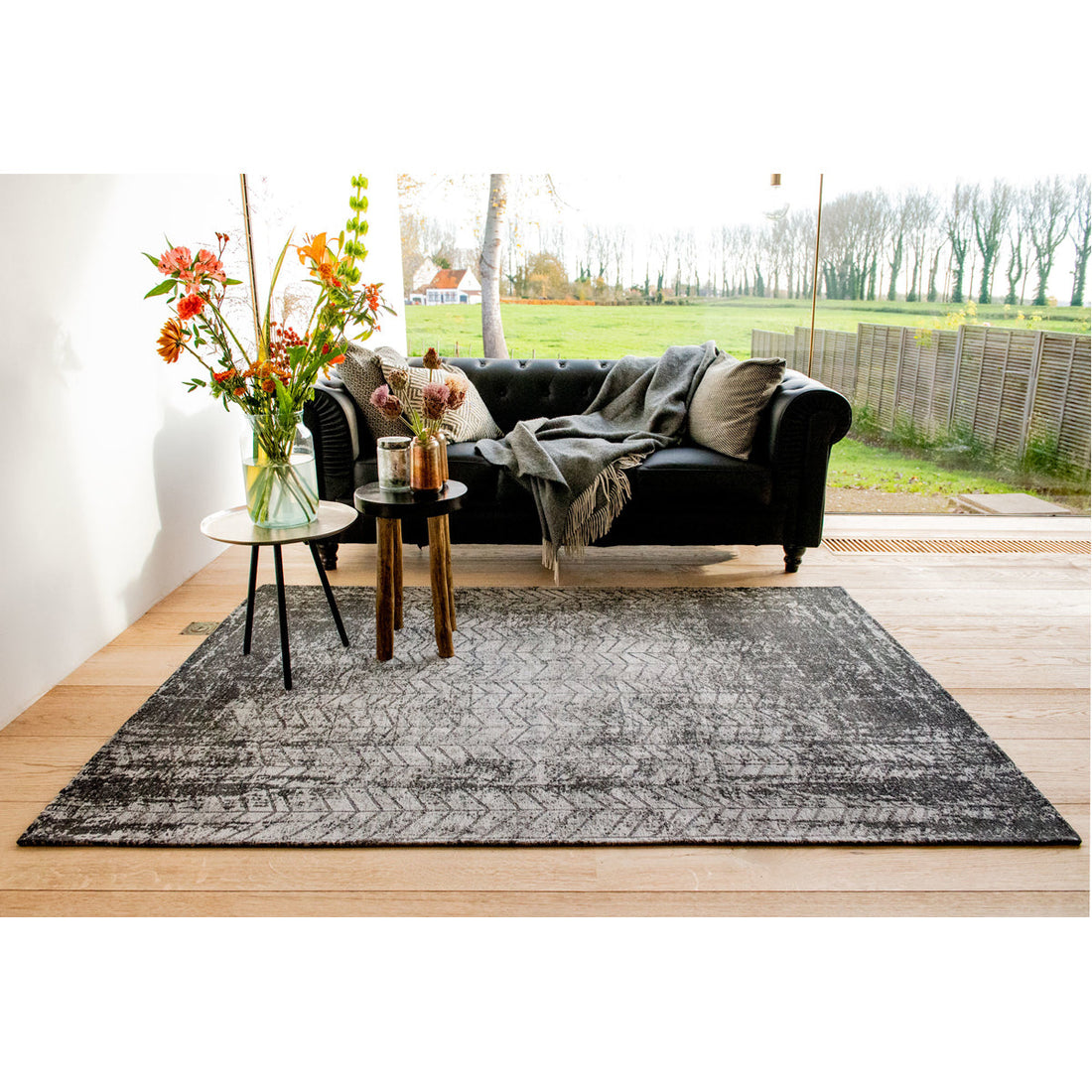 Louis de Poortere Mad Men Jacob's Ladder 8425 Harlem Contrast Rug