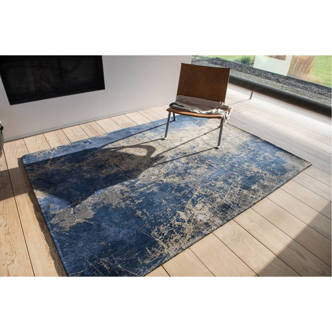 Louis de Poortere Mad Men Cracks 8629 Abyss Blue Rug