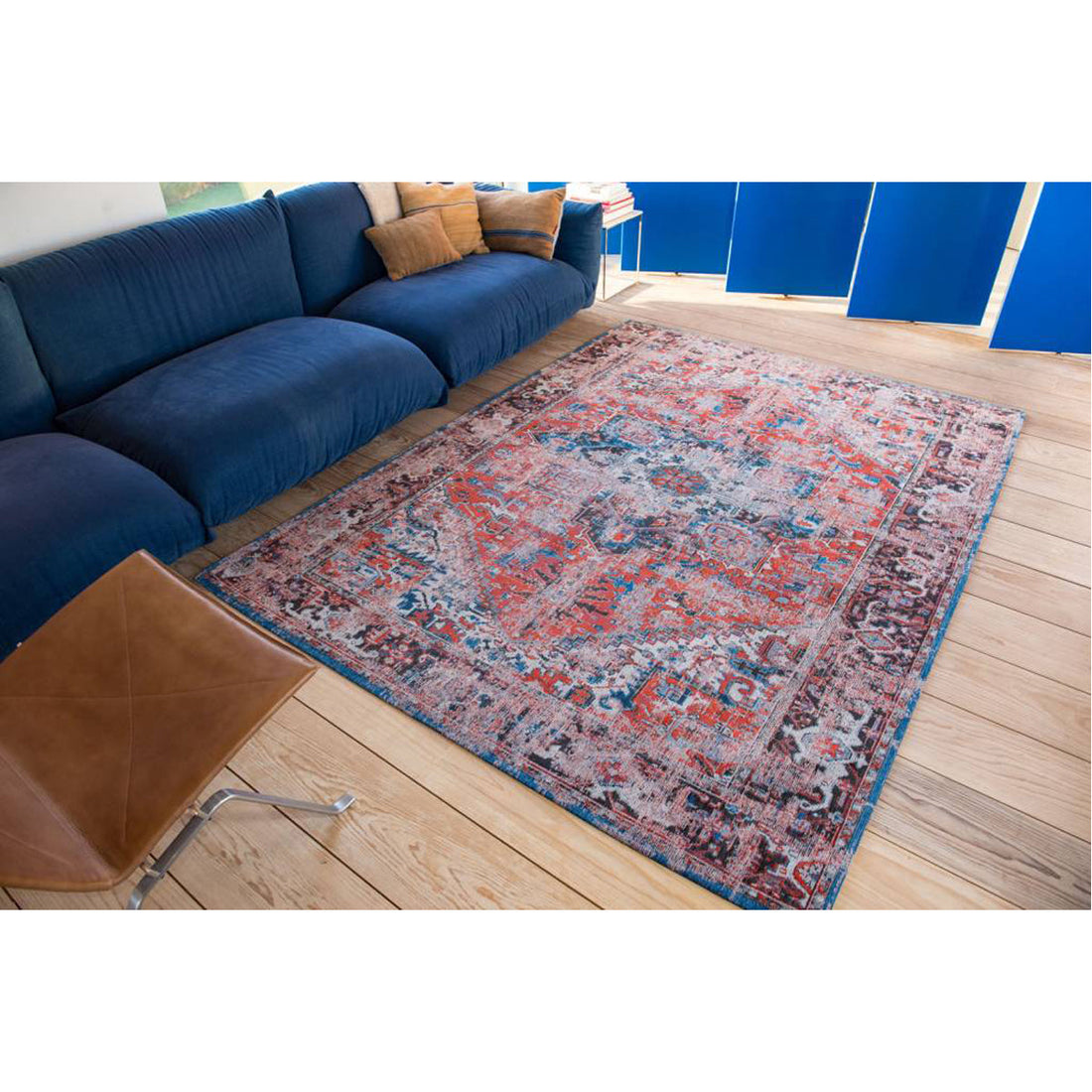 Louis de Poortere Antiquarian Antique Heriz 8703 Rug, 9'6" x 12'10"