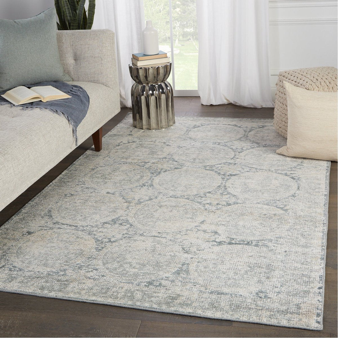 Jaipur Brentwood by Barclay Butera Crescent Medallion Gray BBB04 Rug