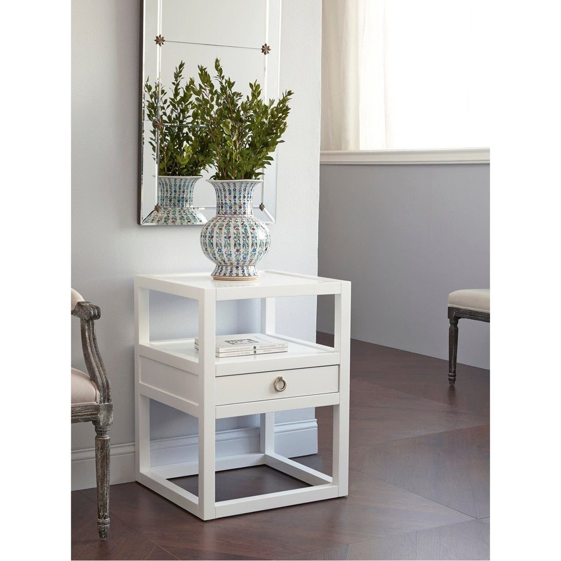 Villa & House Newport 1-Drawer White Side Table