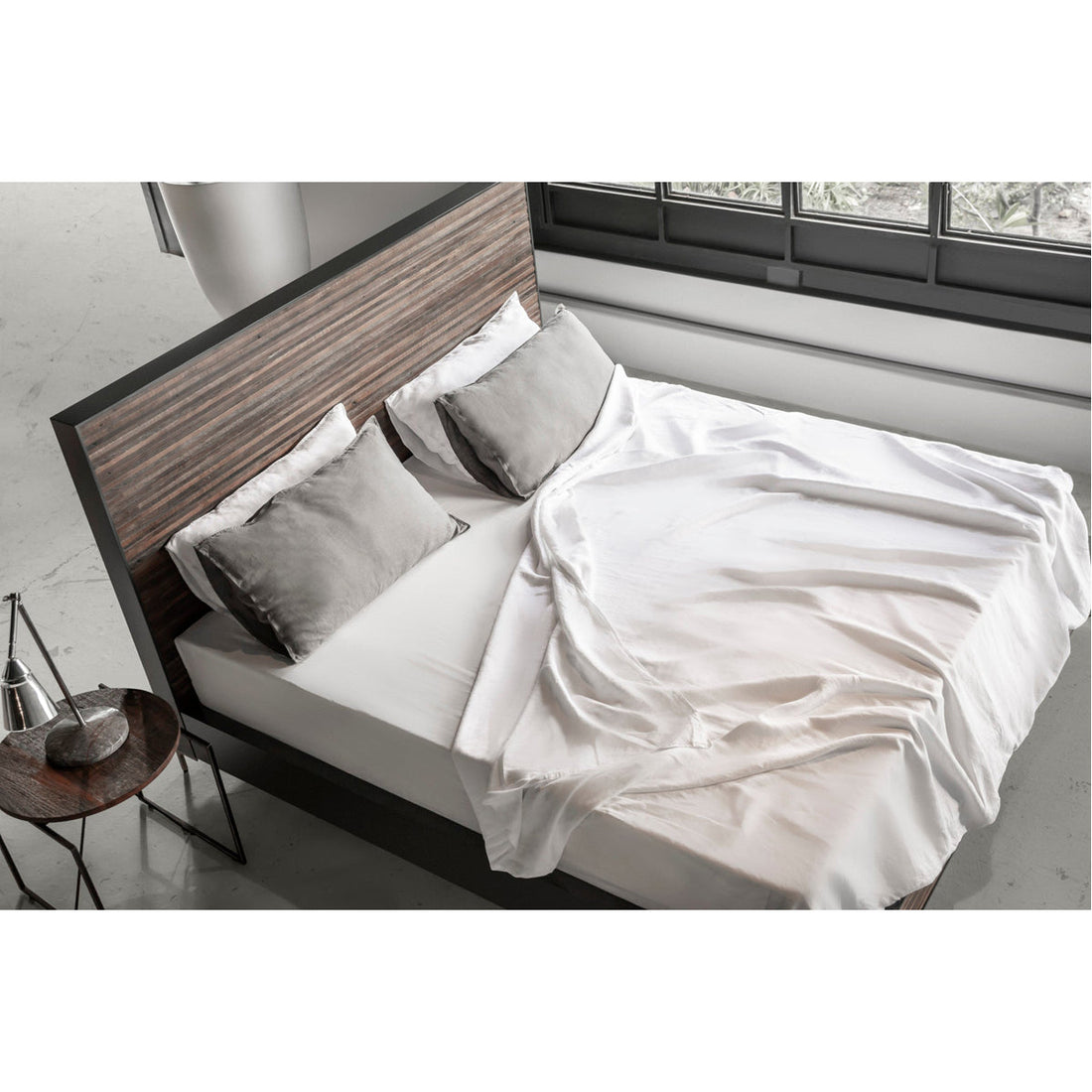 Thomas Bina Zuma Bed - US Queen