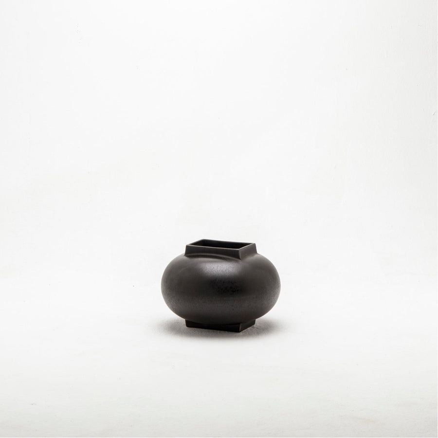 Sonder Living Matt Bubble Vase