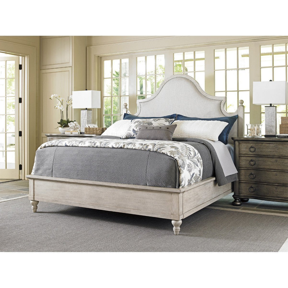 Lexington Oyster Bay Sandy Ridge Bachelor's Pelican Gray Chest