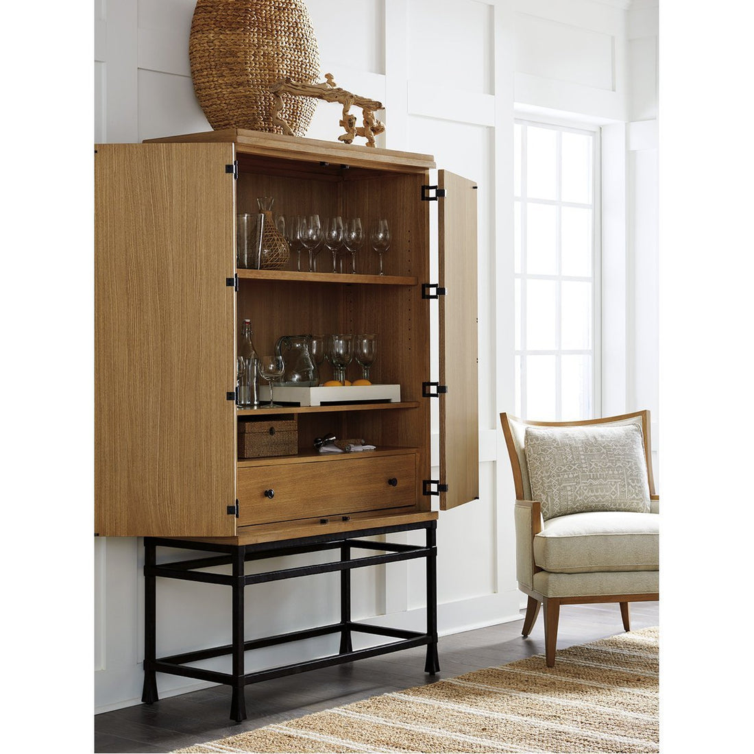 Lexington Barclay Butera Newport Jade Bar/Chest on Stand