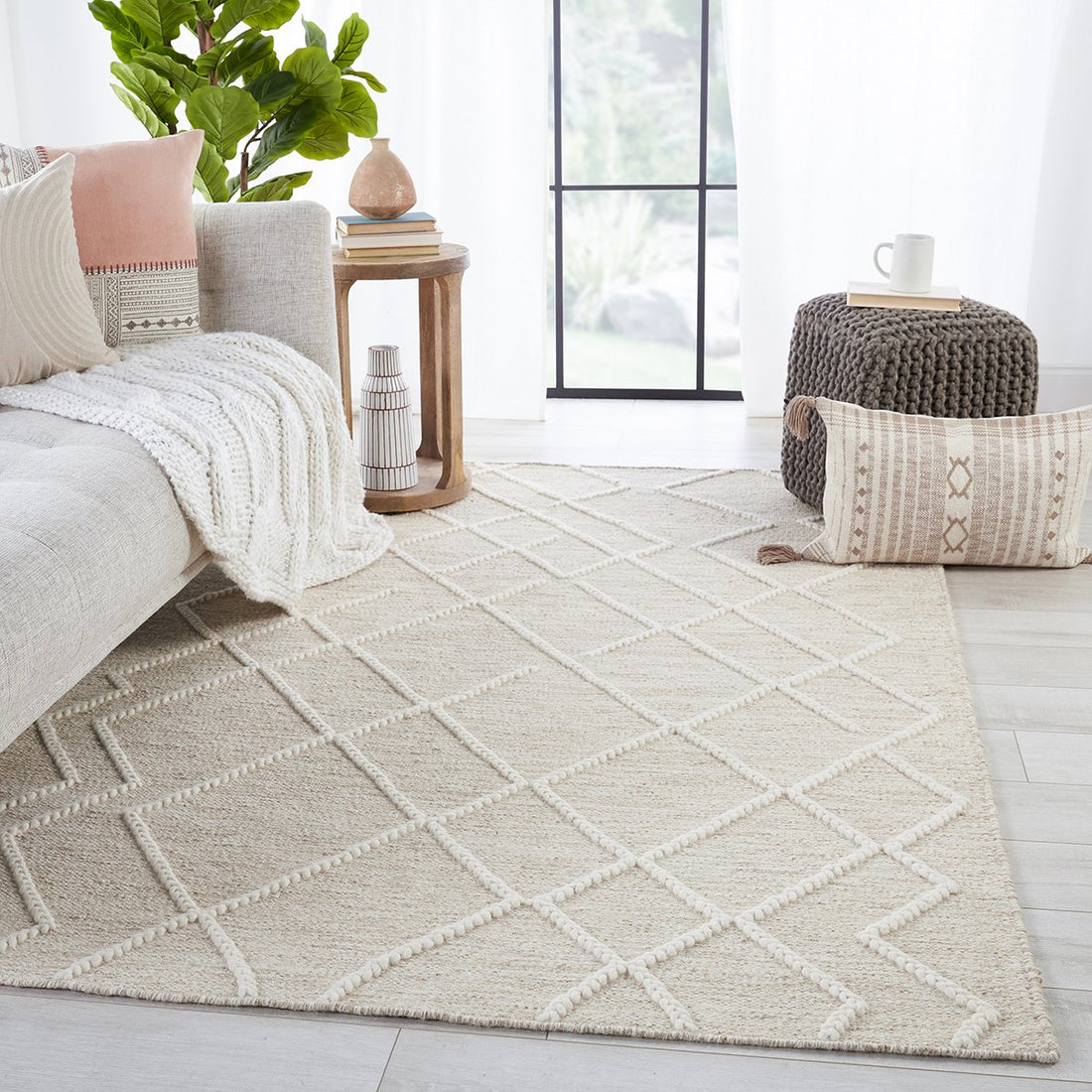 Jaipur Plateau Moab Geometric Trellis Light Gray Ivory PLT01 Rug