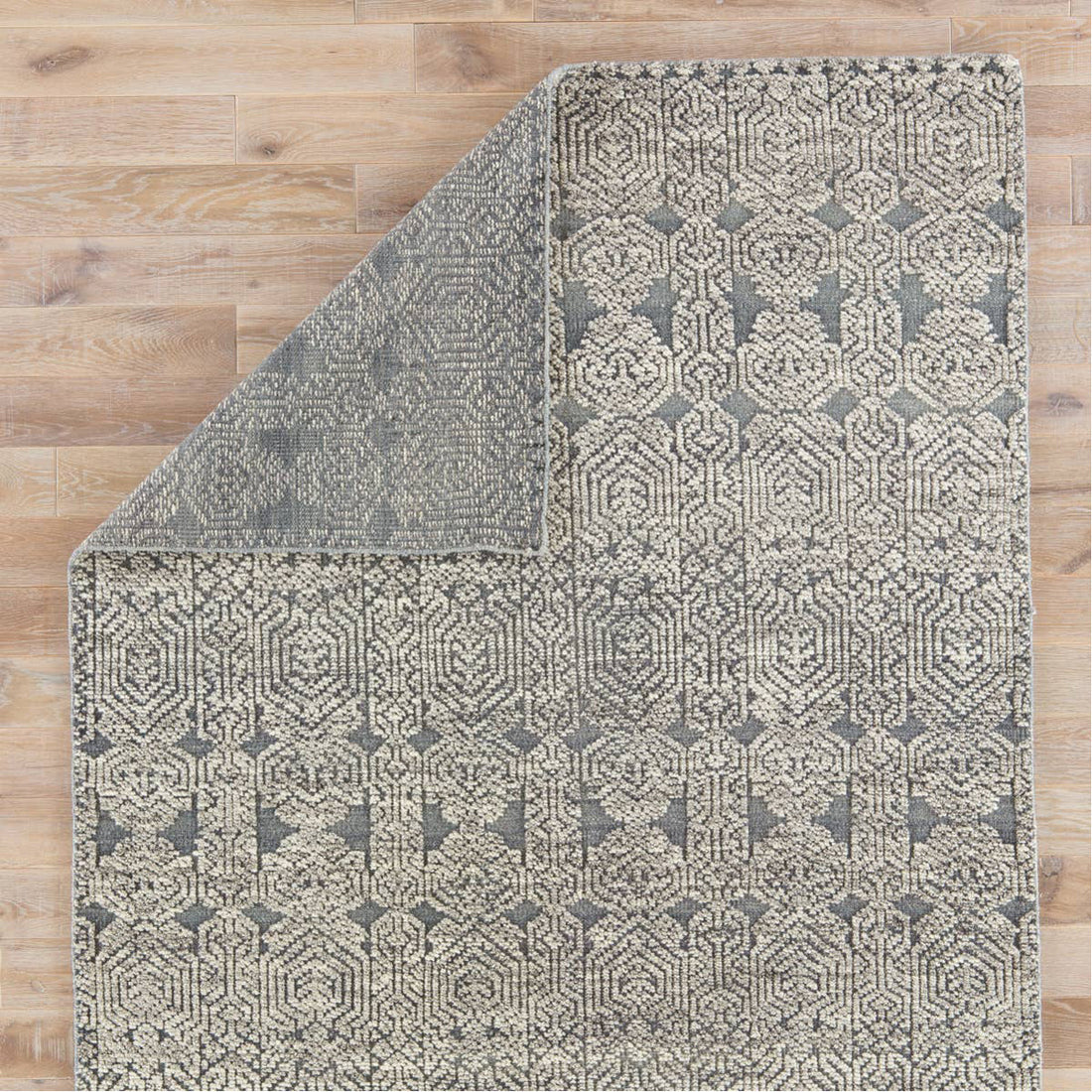 Jaipur Reign Abelle Medallion REI01 Gray/White Area Rug