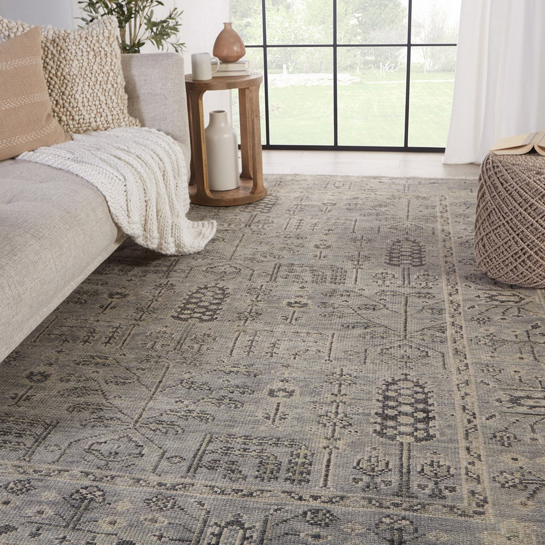 Jaipur Salinas Ginerva Oriental Floral Gray SLN15 Rug