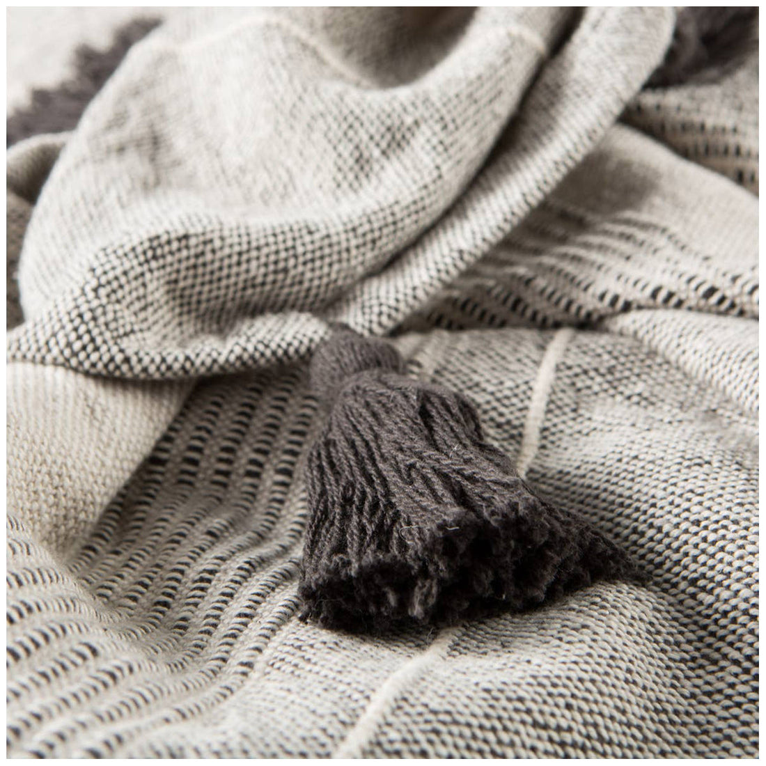 Jaipur Sojourn Sur Striped Gray Ivory SOJ01 Throw